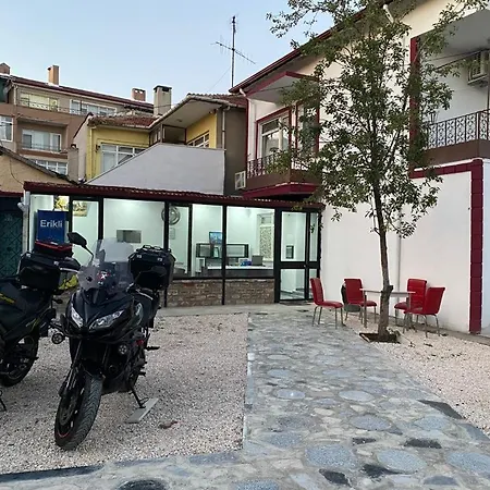 Centre Reach Hotel