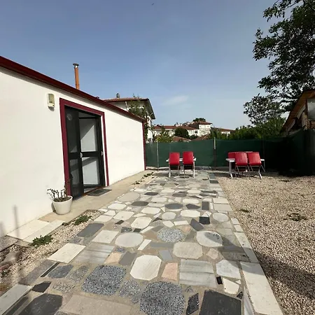 Centre Reach Hotel *