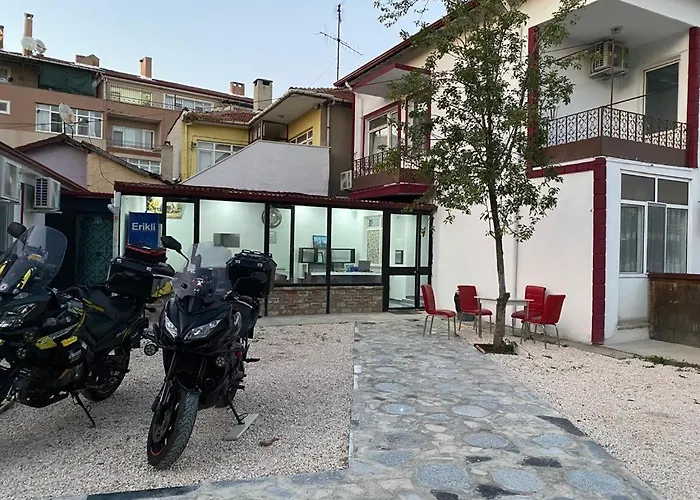 Centre Reach فندق