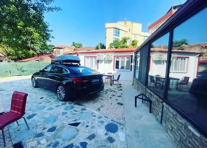 فندق Centre Reach أديرني